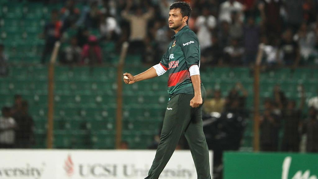 জিম্বাবুয়ে সিরিজের শুরুর দিকে সাকিব খেলবেন প্রিমিয়ার লিগে