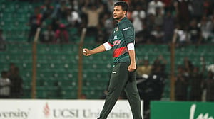 জিম্বাবুয়ে সিরিজের শুরুর দিকে সাকিব খেলবেন প্রিমিয়ার লিগে