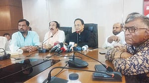 রাজনৈতিক দলও ‘মার্জ’ হবে, শঙ্কায় ফিরোজ রশীদ