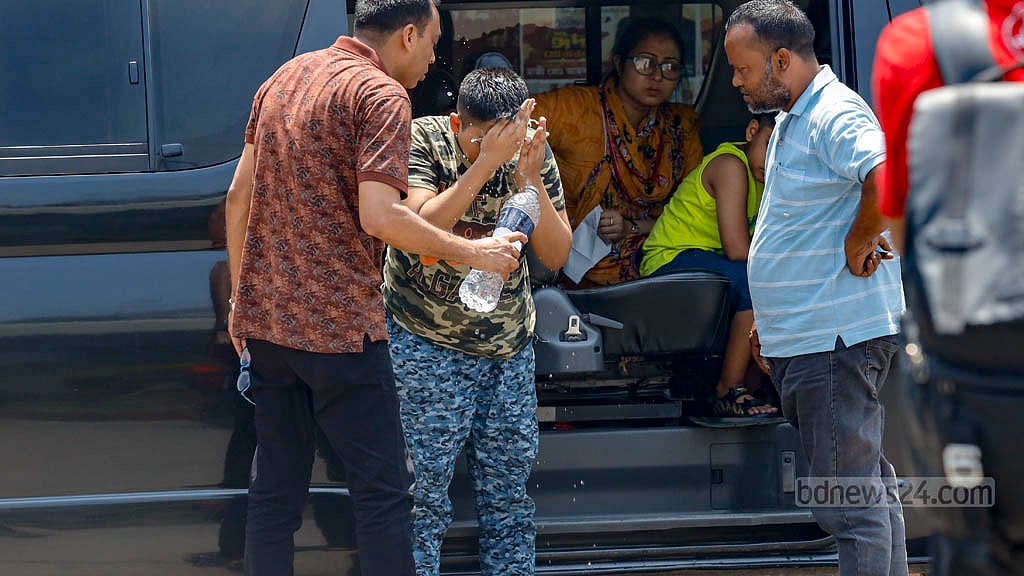 যেভাবে বুঝবেন হিটস্ট্রোকে আক্রান্ত হতে যাচ্ছেন