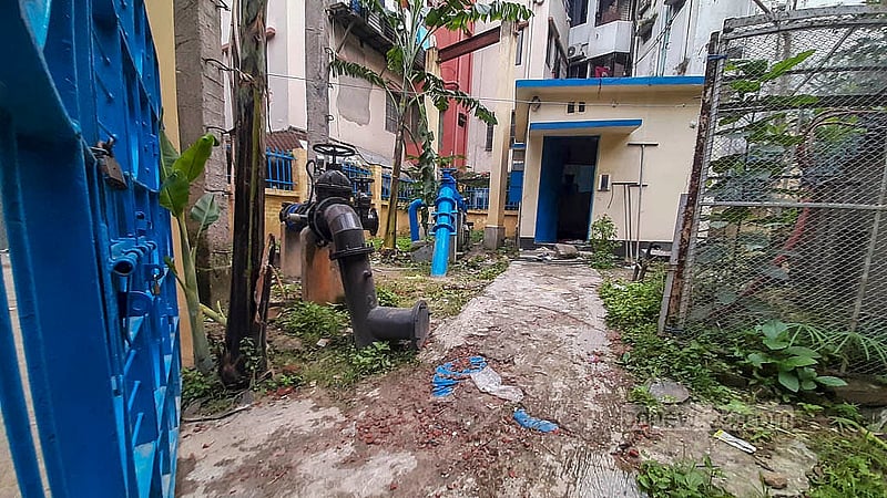 রাজধানীর ইব্রাহিমপুর এলাকায় রয়েছে ওয়াসার বেশকিছু পানির পাম্প। তবে বেশিরভাগ সময়ই ওই এলাকায় পানি থাকে না