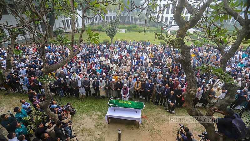 অন্তর্বর্তীকালীন সরকারের উপদেষ্টা ও বিশিষ্ট আইনজীবী হাসান আরিফের দ্বিতীয় জানাজা শনিবার সুপ্রিম কোর্ট প্রাঙ্গণে অনুষ্ঠিত হয়