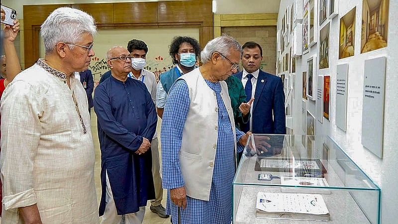 জুলাই গণঅভ্যুত্থান দিবসে মঙ্গলবার গণভবনে নির্মাণাধীন ‘জুলাই গণঅভ্যুত্থান স্মৃতি জাদুঘর’ ঘুরে দেখেন প্রধান উপদেষ্টা মুহাম্মদ ইউনূস
