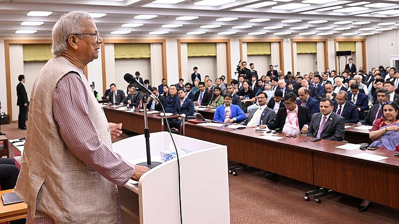 টোকিওতে বৃহস্পতিবার অনুষ্ঠিত ‘বাংলাদেশ সেমিনার অন হিউম্যান রিসোর্সেস’ শীর্ষক সেমিনারে প্রধান উপদেষ্টা মুহাম্মদ ইউনূস