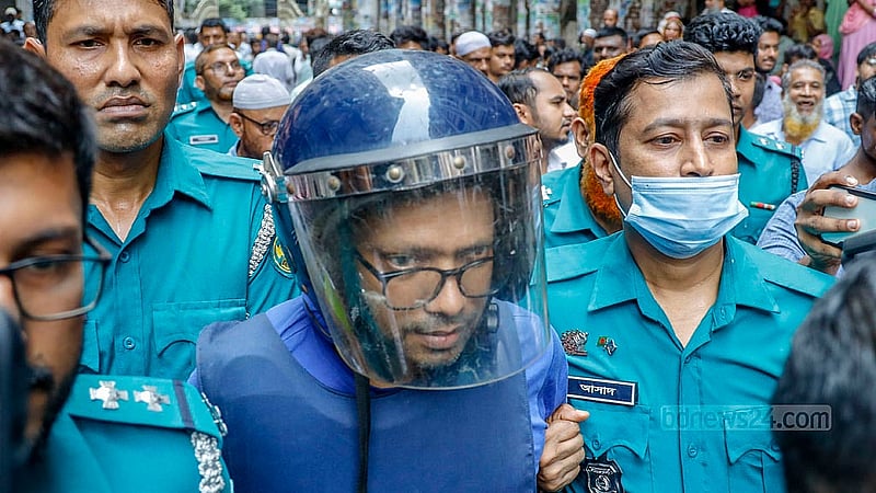 সাবেক আইসিটি প্রতিমন্ত্রী জুনাইদ আহমেদ পলককে বুধবার হাকিম আদালতে হাজির করা হয়