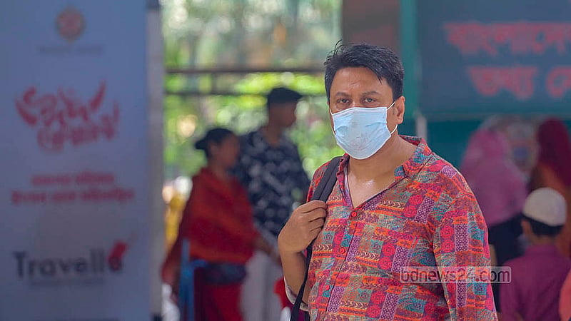 করোনাভাইরাস নিয়ে নতুন সতর্কতা জারি করেছে স্বাস্থ্য অধিদপ্তর। রেলপথের যাত্রীদের মাস্ক পরার অনুরোধ জানিয়েছে মন্ত্রণালয়।মঙ্গলবার কমলাপুর রেলওয়ে স্টেশনে