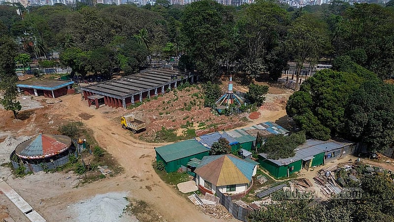 পাখির চোখে শাহবাগ শিশু পার্ক। উন্নয়নের জন্য ২০১৯ সালে সিটি করপোরেশন পার্কটি বন্ধ করে দেয়