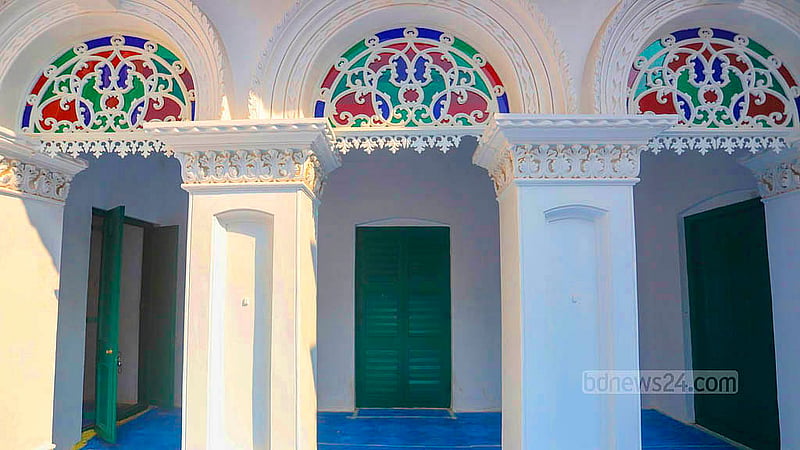 পুরান ঢাকার ঋষিকেশ দাস রোডের পুরাকীর্তি বাড়ি রোজ গার্ডেনের সংস্কার কাজ চলছে দ্রুতগতিতে। সংস্কার শেষে সেখানে যাবে ডিএসসিরি ঢাকা নগর জাদুঘর