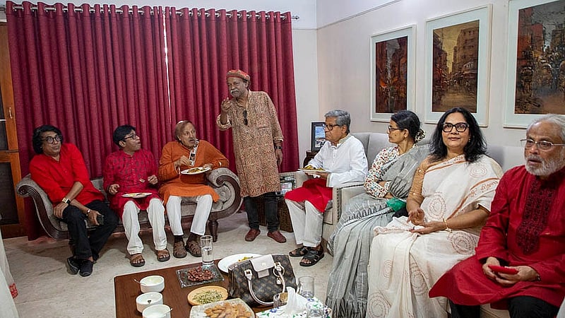 বৈশাখের প্রথম দিন বিনোদন অঙ্গনের তারকারাও শামিল হয়েছিলেন বিডিনিউজ টোয়েন্টিফোর ডটকমের আনন্দ আয়োজনে।
