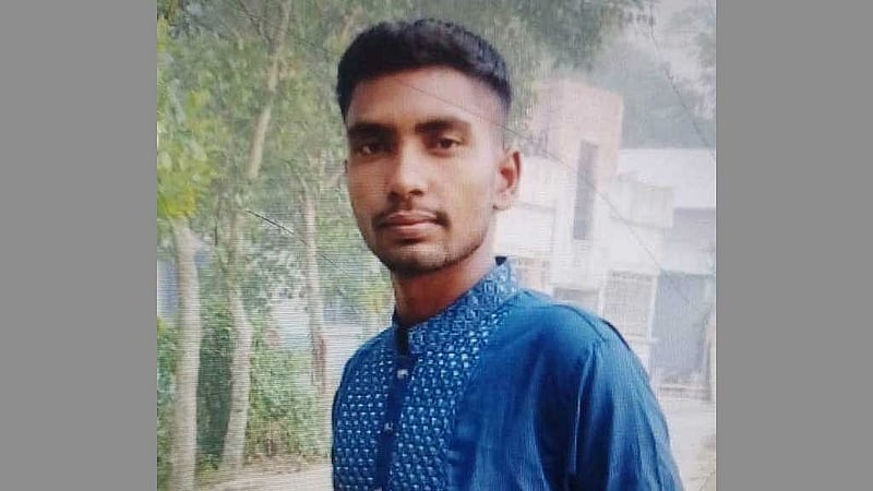 কিশোরীর ‘কথিত প্রেমিক’ পিয়ার সরদার। 