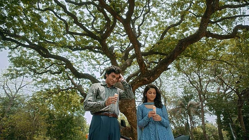 ‘উৎসব’ সিনেমার দৃশ্য। ছবি: চরকির সৌজন্যে।