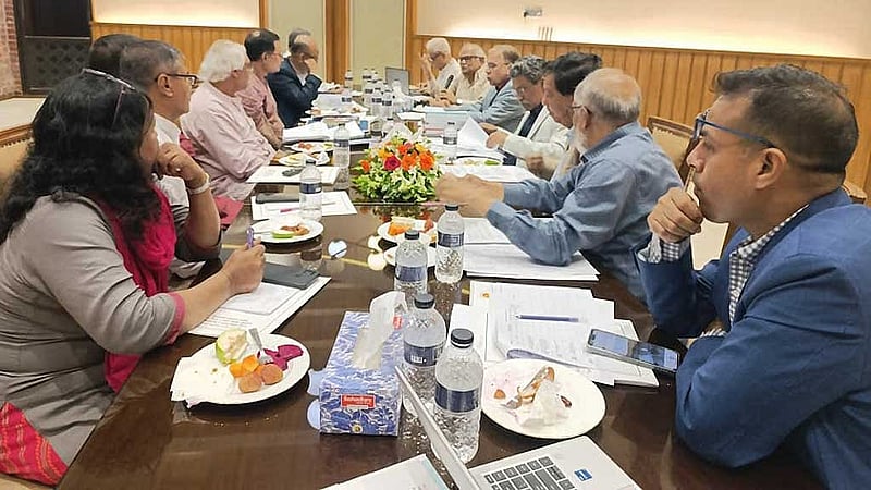 জাতীয় সংসদের এলডি হলে সোমবার বাংলাদেশের কমিউনিস্ট পার্টির (সিপিবি) সঙ্গে সংলাপের মাধ্যমে জাতীয় ঐকমত্য কমিশনের প্রধান দফার সংলাপ শেষ হয়।