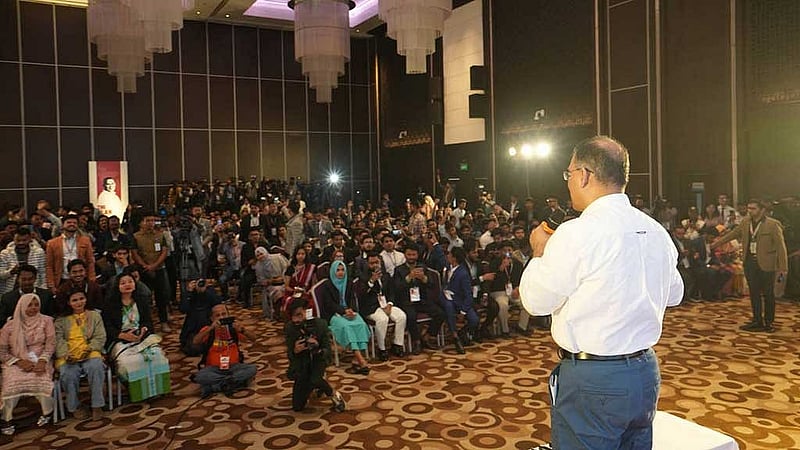 চট্টগ্রামে 'ইয়ুথ পলিসি টক' বিএনপির চেয়ারম্যান তারেক রহমান। ছবি: বিএনপি মিডয়িা সেল