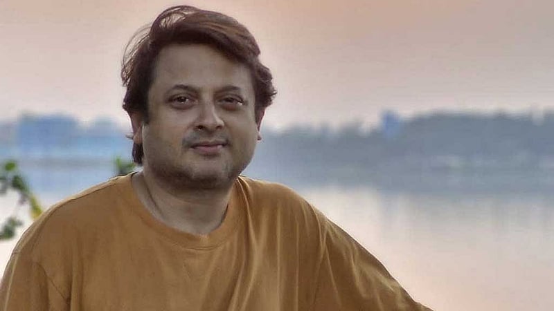 পরিচালক শিবপ্রসাদ মুখোপাধ্যায়।
