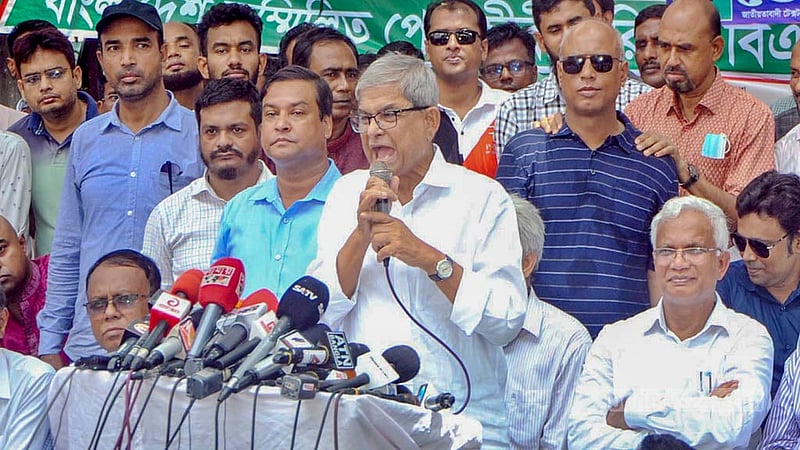 গণআন্দোলনে আওয়ামী লীগ সরকার পতনের পর অন্তর্বর্তী সরকারকে বিএনপি সময় দিতে রাজি থাকলেও এখন দ্রুত নির্বাচনের দাবি জানাচ্ছে।