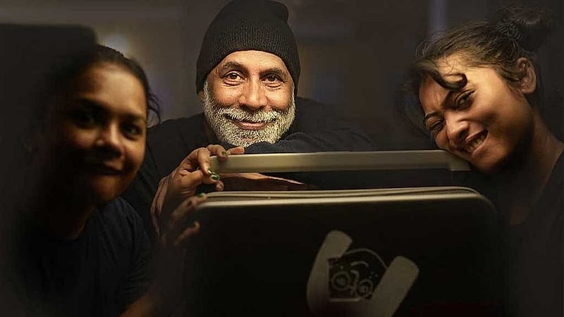 ‘গার্ডিয়ানস অফ দ্য গডস’ নাটকের দৃশ্য। ছবি: প্রাচ্যনাট থিয়েটারের সৌজন্যে।  