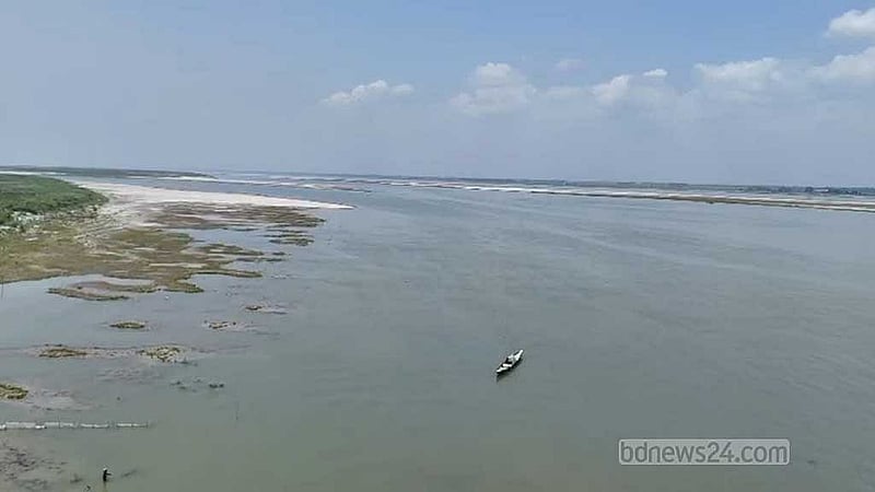 পদ্মা ব্যারেজ প্রকল্পের কারিগরি ও পরিবেশগত প্রভাব নিয়ে উদ্বেগ প্রকাশ করেছেন বিশেষজ্ঞদের কেউ কেউ।
