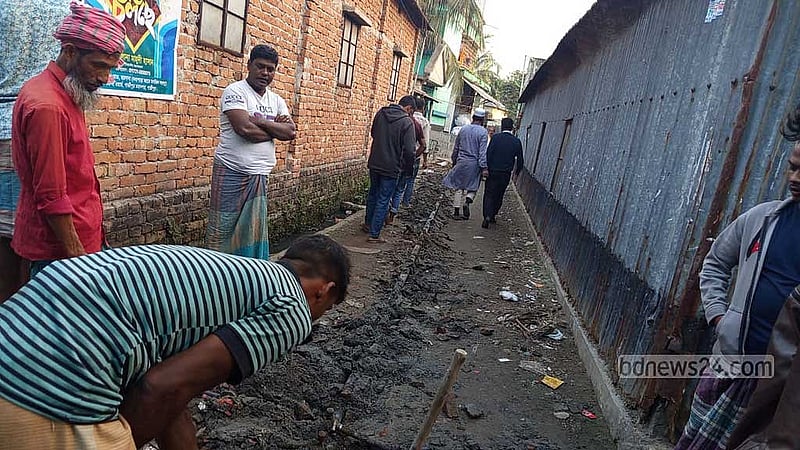 গাজীপুরে গেল ডিসেম্বরে গ্যাসের অবৈধ সংযোগ বিচ্ছিন্ন করার অভিযান।
