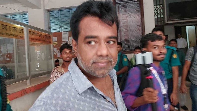 আদালতে বাপ্পি।