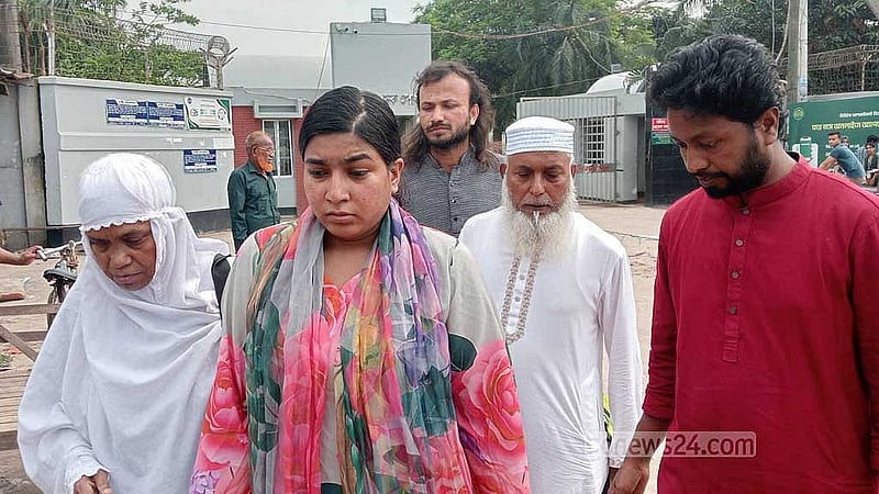 ৭ মে বিকালে গাজীপুরের কাশিমপুর কেন্দ্রীয় মহিলা কারাগার থেকে মুক্তি পান ইমি। 