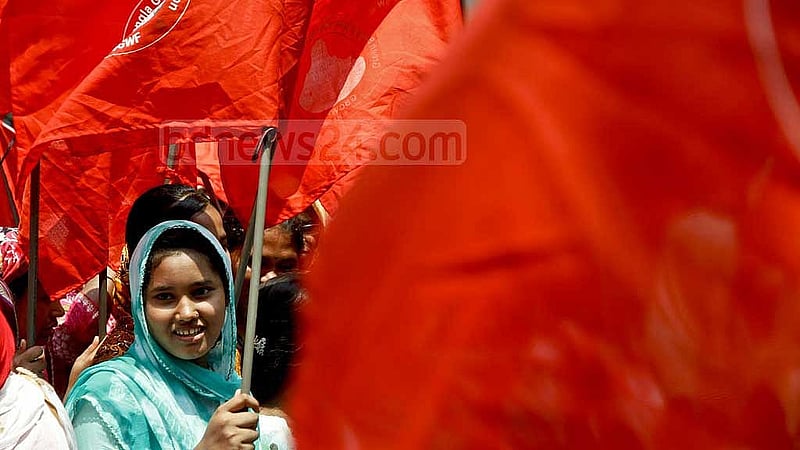 জেনজি পুরুষরাই বেশি মনে করেন, সফল ক্যারিয়ার আছে—এমন নারীরা পুরুষের কাছে বেশি আকর্ষণীয়।