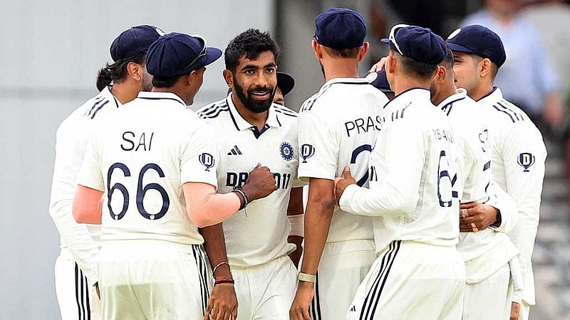 শুরু থেকে দুর্দান্ত বোলিং করেন জাসপ্রিত বুমরাহ। ছবি: রয়টার্স