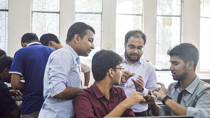 এলোমেলো সংখ্যা যত ভালো হবে, নিরাপত্তা তত মজবুত হবে। তাই এই সার্কিট ভবিষ্যতের ব্যাংক কার্ড, পেমেন্ট সিস্টেম, স্মার্টফোন ও এআই চিপে ব্যবহার করা যাবে।
