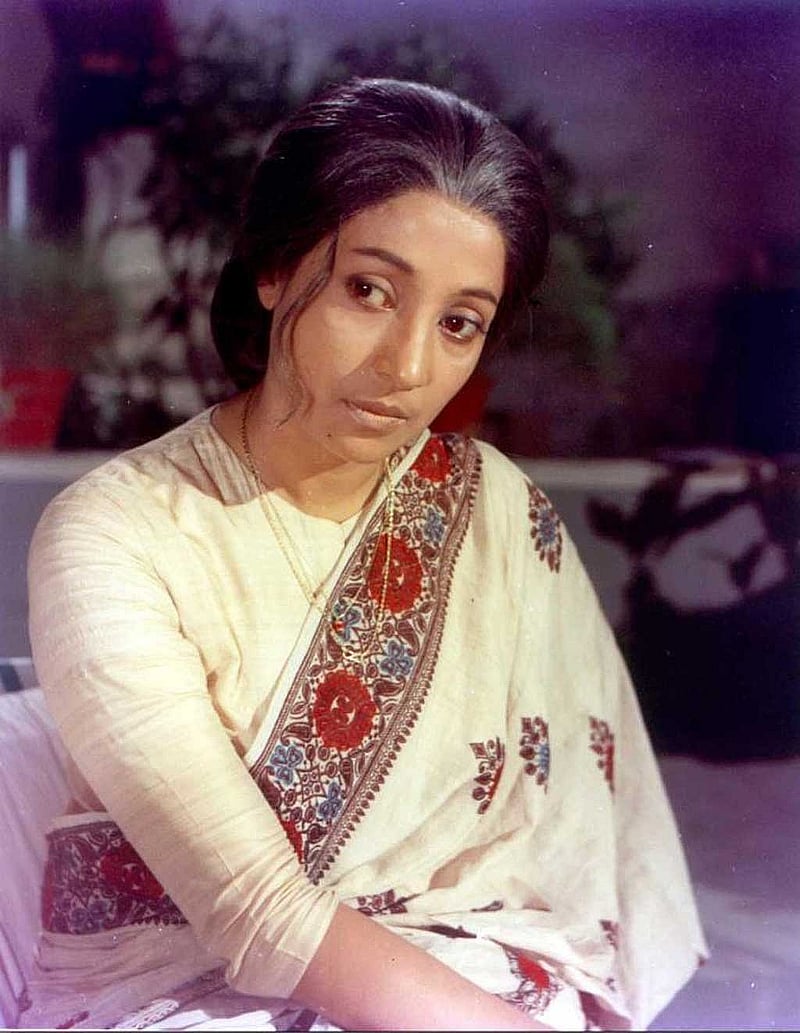 ‘আঁধি’ সিনেমার দৃশ্যে সুচিত্রা সেন।
