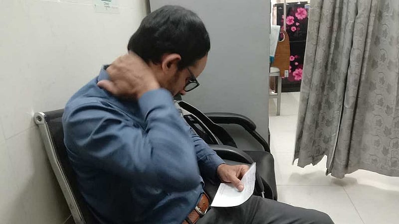 হামলায় আহত সাংবাদিক ওবায়দুর মাসুম পরে শহীদ সোহরাওয়ার্দী হাসপাতালে প্রাথমিক চিকিৎসা নেন। 