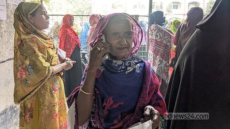 আমিনা বেগম চার দশক ধরে কড়াইল বস্তিতে থাকেন, ভোট দিয়েছেন তিনবার