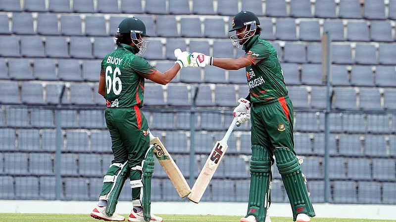ইনিংস বড় করতে পারেননি এনামুল হক ও নাঈম শেখ। ছবি: বিসিবি।