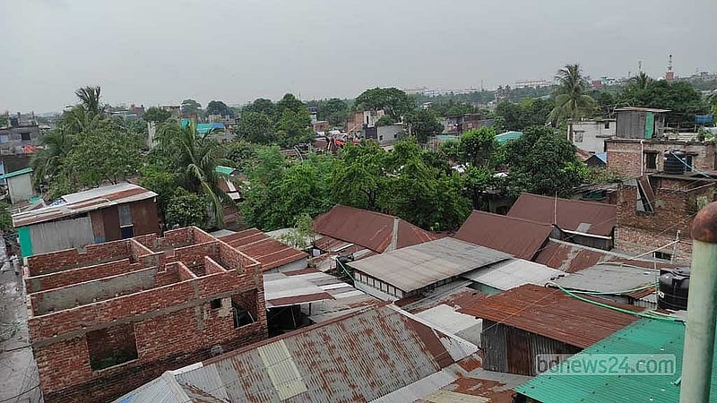 মাদক ব্যবসার আধিপত্য নিয়ে চনপাড়ায় খুন-গুম-চাঁদাবাজি-দ্বন্দ্ব যথারীতি অব্যাহত থাকায় ‘ভয়-ভীতি আর আতঙ্ক’ আগের মতই আছে।
