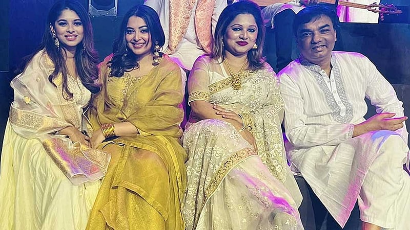 জিনিয়া জাফরিন লুইপা, কোনাল, দিঠি আনোয়ার ও আগুন।  ছবি: দিঠি আনোয়ারের ফেইসবুক থেকে। 