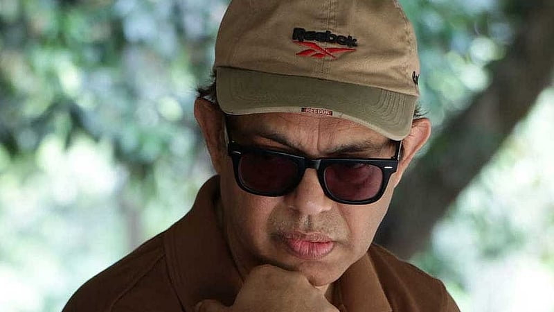 পরিচালক জাহিদ হোসেন