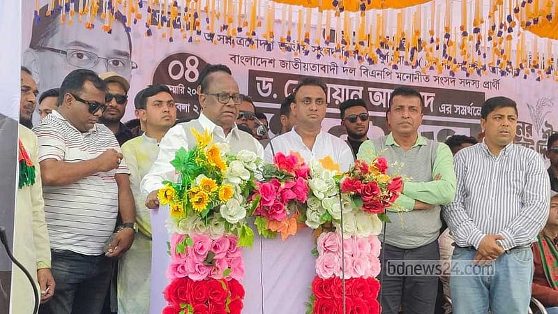 কুমিল্লা-৭ আসেন ধানের শীষে ভোট চাইছেন দল মনোনীত প্রার্থী রেদোয়ান আহমেদ।