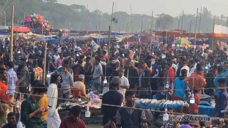 পইল মেলায় উঠা ৬০ কেজি ওজনের বাঘাইড় মাছটির দাম হাঁকা হয়েছে দেড় লাখ টাকা।