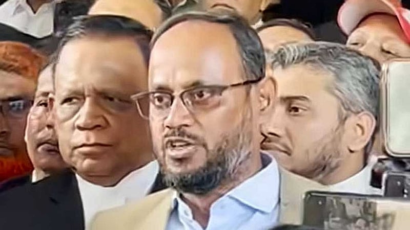 আদালতে আব্দুস সালাম পিন্টুর ছোট ভাই সুলতান সালাউদ্দিন টুকু।