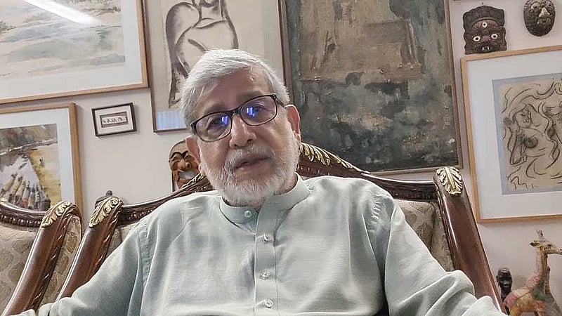 হ‌ুমায়ূন আহমেদের শেষের দিকের কাজ নিয়ে খুব একটা সন্তুষ্ট ছিলেন না আসাদুজ্জামান নূর।