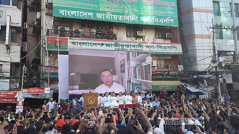 শুরুতে বিএনপি অন্তর্বর্তী সরকারকে সময় দেওয়ার কথা বললেও এখন দ্রুত নির্বাচন দেওয়ার দাবি করছে।