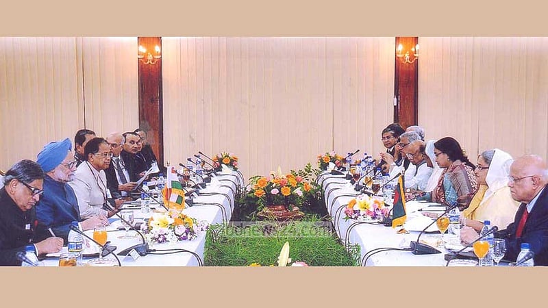 ২০১১ সালে বাংলাদেশ-ভারত দ্বিপক্ষীয় বৈঠকে শেখ হাসিনা ও মনমোহন সিং। ওই বৈঠকেই তিস্তা চুক্তি সইয়ের কথা ছিল, তবে হয়নি ফাইল ছবি