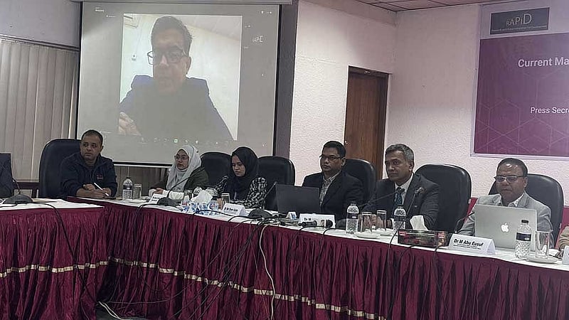 গবেষণা প্রতিষ্ঠান রিসার্চ অ্যান্ড পলিসি ইন্টিগ্রেশন ফর ডেভেলপমেন্ট (র‍্যাপিড) আয়োজিত এক কর্মশালায় বক্তারা।