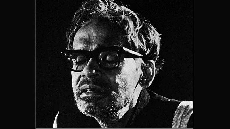ঋত্বিক ঘটক (জন্ম ১৯২৫—মৃত্যু ১৯৭৬)