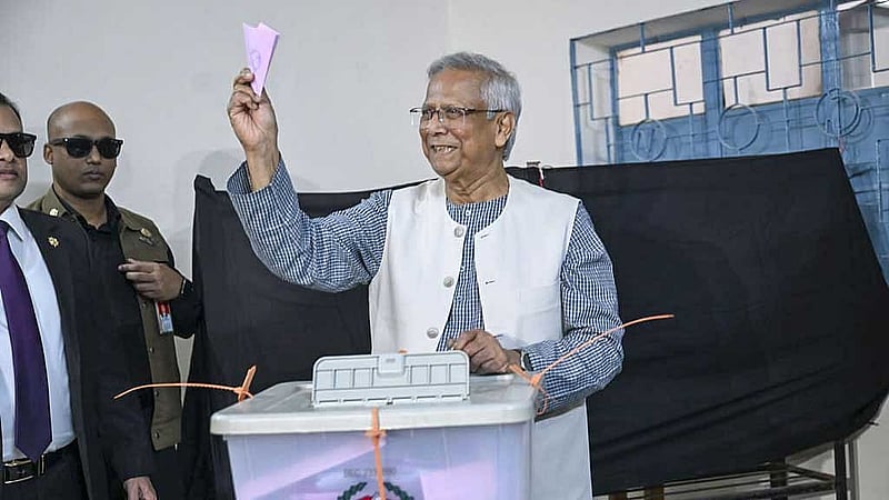 ফল ঘোষণার পরও যেন রাজনৈতিক দলগুলোর সংযম অব্যাহত থাকে, সেই আহ্বান জানিয়েছেন প্রধান উপদেষ্টা মুহাম্মদ ইউনূস। 