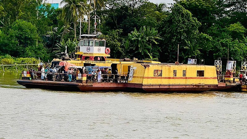 ফেইসবুক থেকে নেওয়া ফাইল ছবি
