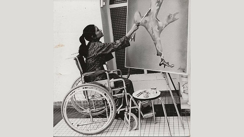 ১৯৬০ সালের একক প্রদর্শনীর একটি পুরোনো ব্রুশিওর খুঁজে পাওয়া গেলে আবারও আলোচনায় উঠে আসেন নভেরা আহমেদ।