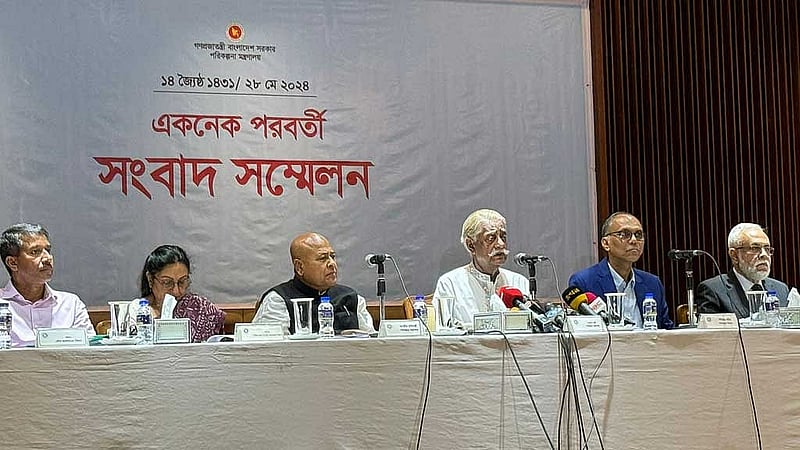 একনেক সভার পর সংবাদ সম্মেলনে কথা বলেন পরিকল্পনামন্ত্রী আব্দুস সালাম। 