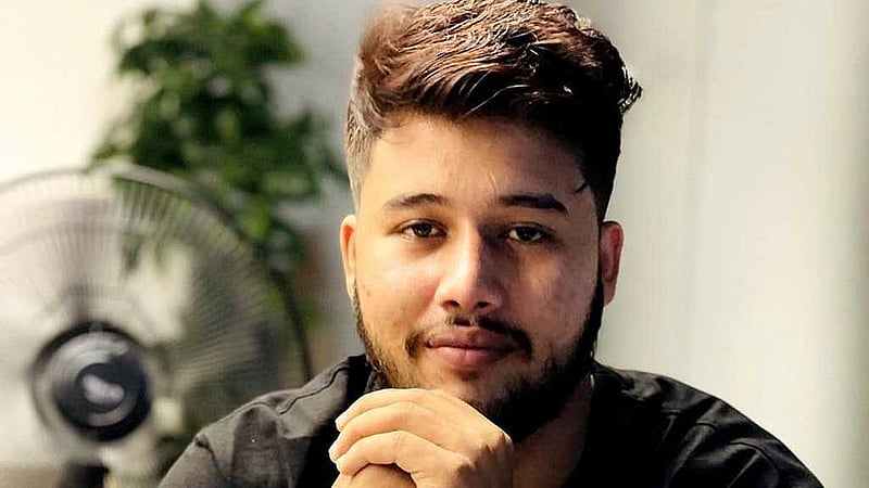সাজ্জাদ হোসেন ওরফে ছোট সাজ্জাদ।