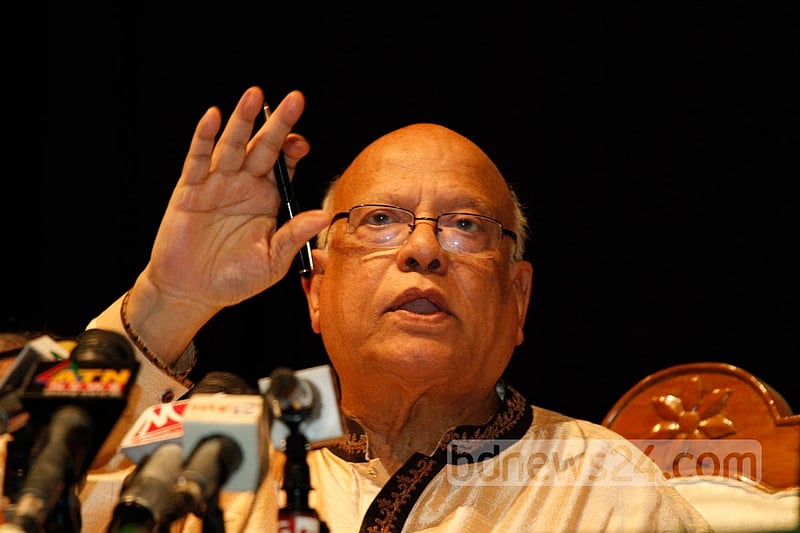 আবুল মাল আবদুল মুহিত অর্থমন্ত্রী থাকাকালে ১০ বছরে রাজস্বের লক্ষ্য ৭৯ হাজার কোটি টাকা থেকে ৩ লাখ ৩৯ হাজার কোটিতে নিয়ে গিয়েছিলেন। পরে তা বেড়েছে সেই ধারাবাহিকতায়