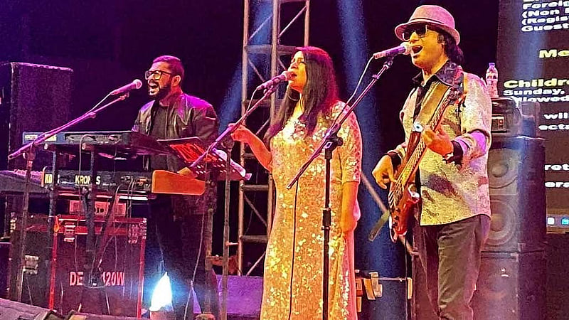 'ভয়েস অফ মাইলস' ব্যান্ডের সদস্যরা। ছবি: রাইসুল ইসলাম রিমনের সৌজন্যে।