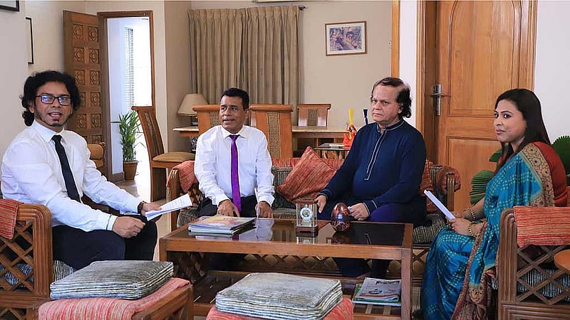 ম্যাগাজিন অনুষ্ঠান 'পাঁচফোড়নের' দৃশ্য। ছবি: ফাগুন অডিও ভিশনের সৌজন্যে।